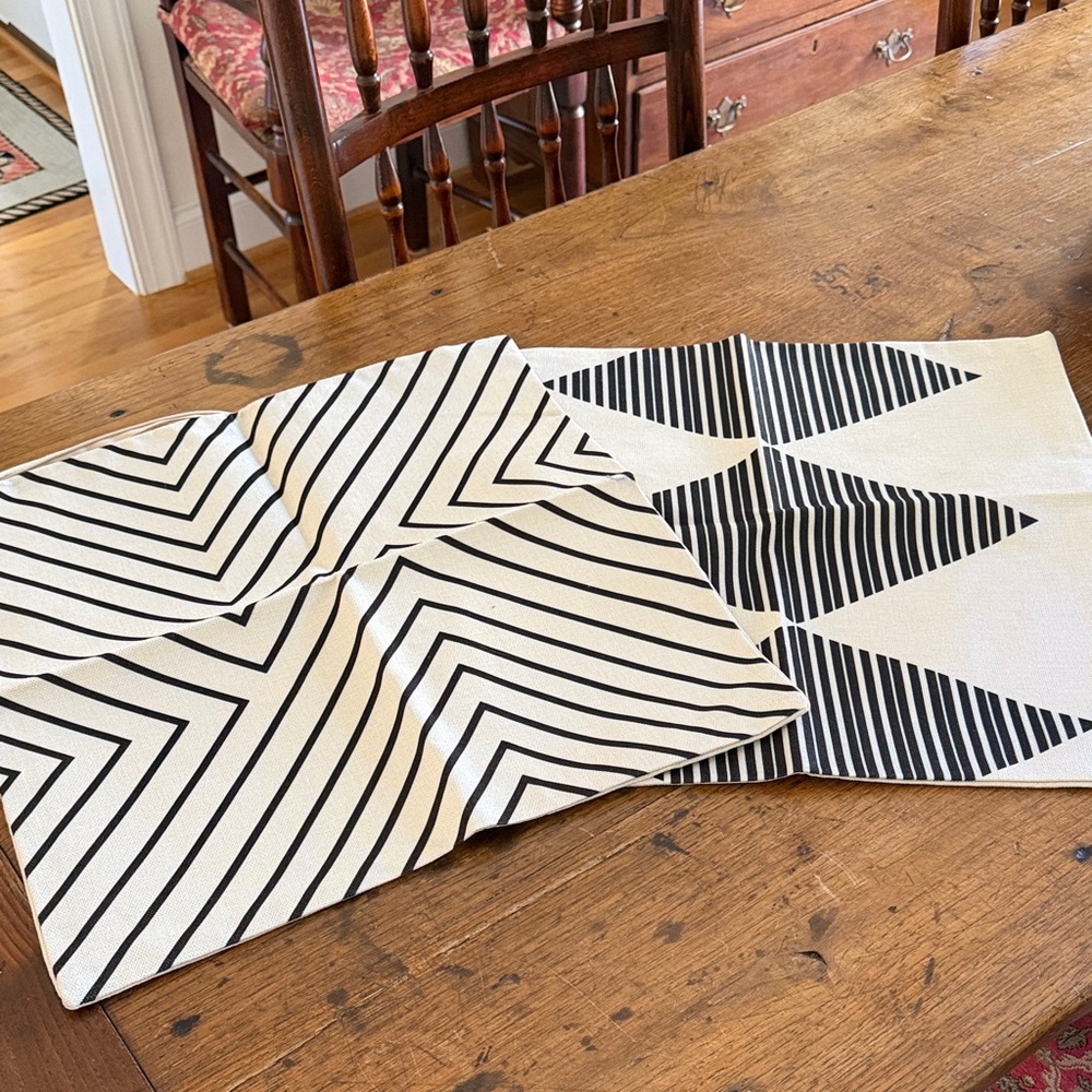 Black and White Geometric Pillow Covers